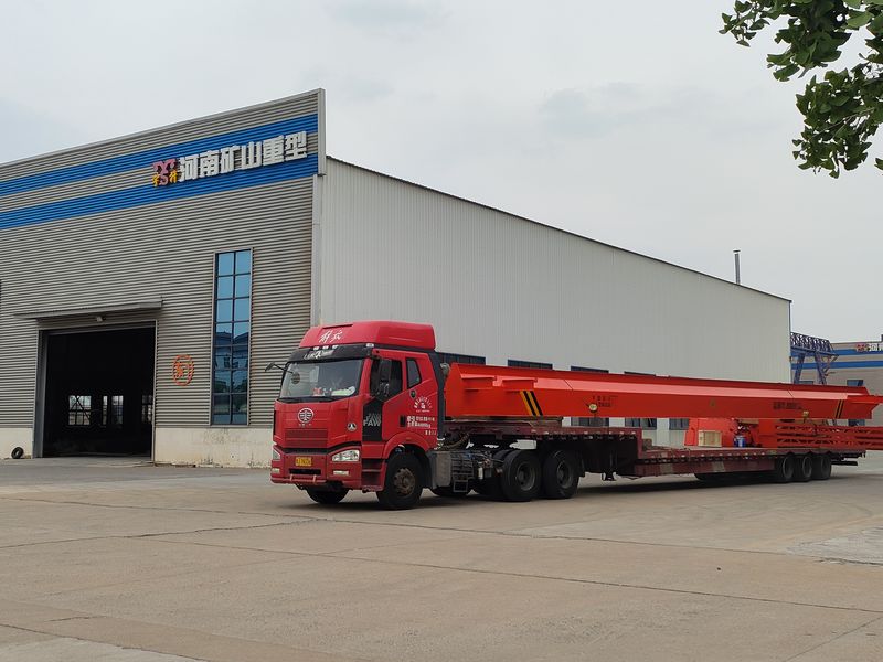 電動(dòng)葫蘆門式起重機(jī) MHxh10t—20m 制作完成，發(fā)往新疆交付客戶使用。