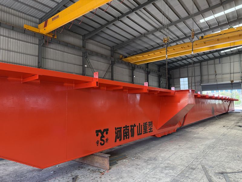 河北邯鄲某鋼鐵貿(mào)易商，2025年已在我公司采購(gòu)四臺(tái)MG通用門式起重機(jī)，我公司根據(jù)客戶的實(shí)際使用工況，按需設(shè)計(jì)制作，滿足客戶的要求。