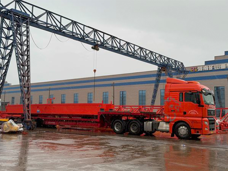 葫蘆雙梁 LH50/10t-14.68m 制作完成 裝車(chē)發(fā)出